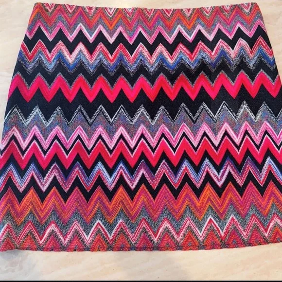 MISSONI metallic skirt NWT IT 42 - Picture 2 of 4